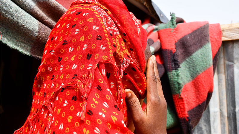 Titi, som måtte flykte sammen med familien sin da Boko Haram angrep landsbyen.