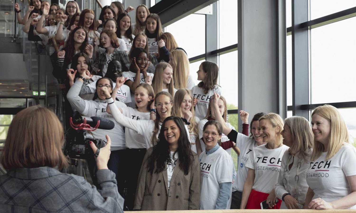 Jenter fra Girls Create Tech Academy