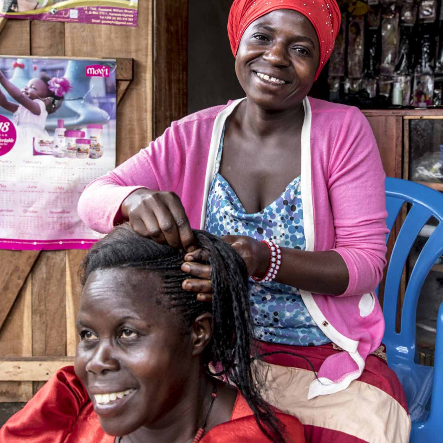 Nabiryo har startet sin egen frisørsalong i Uganda.