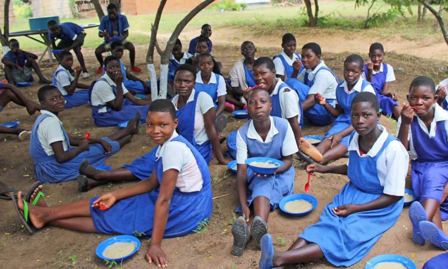 Skolejenter i Malawi.