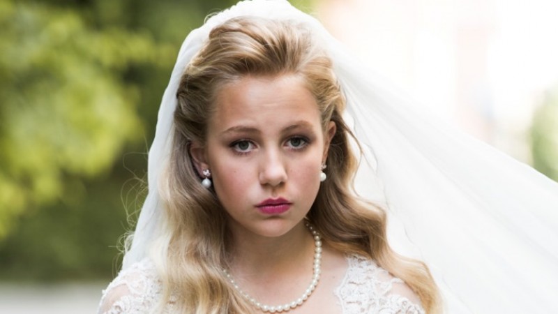 Thea, fiktiv barnebrud. Stopp bryllupet
