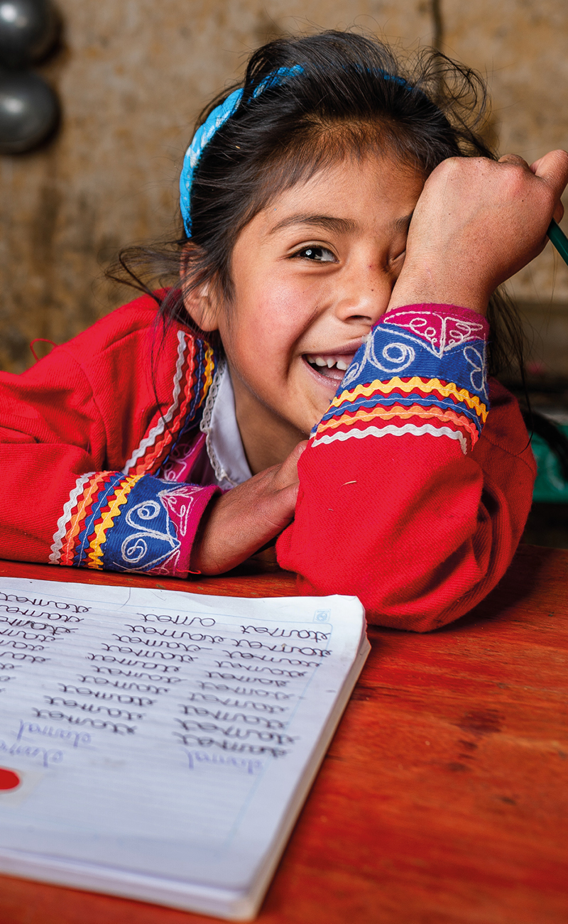 Zenaida fra Peru på skolen.