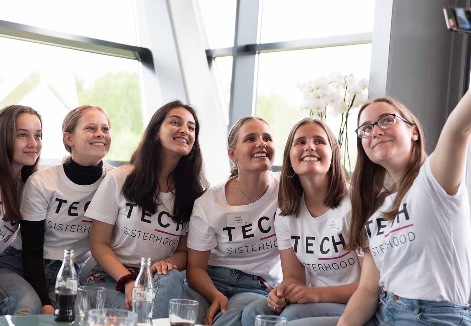 Jenter på besøk hos Telenor, Girls Create Tech