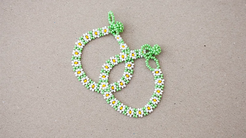 Julegave med mening: Vennskapsarmbånd til barn. Perler, sett
