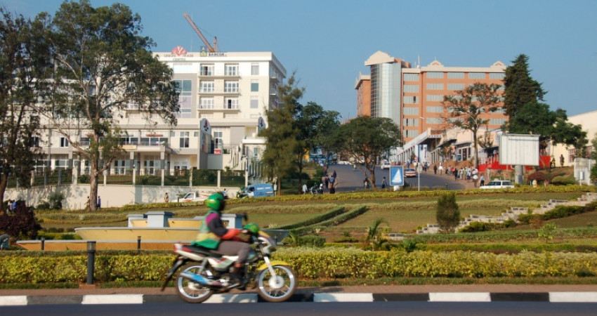 Den moderne hovedstaden Kigali er Rwandas sentrum for økonomi, kultur og transport.