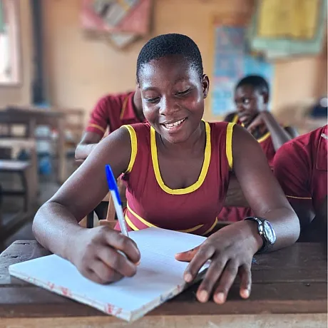 Sandra på skolen i Ghana
