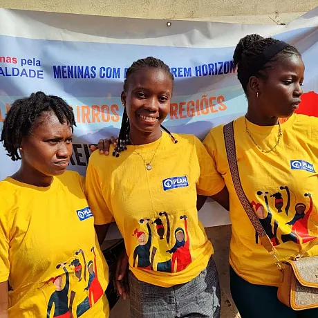 Cadija med venninner i Guinea-Bissau