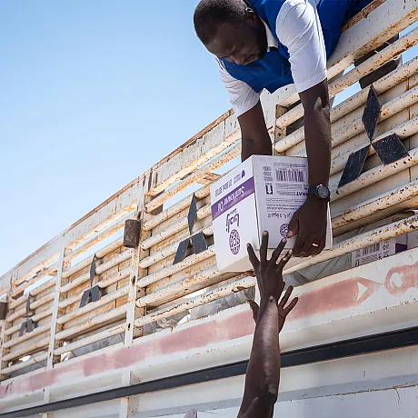 Nødhjelp deles ut i Sudan