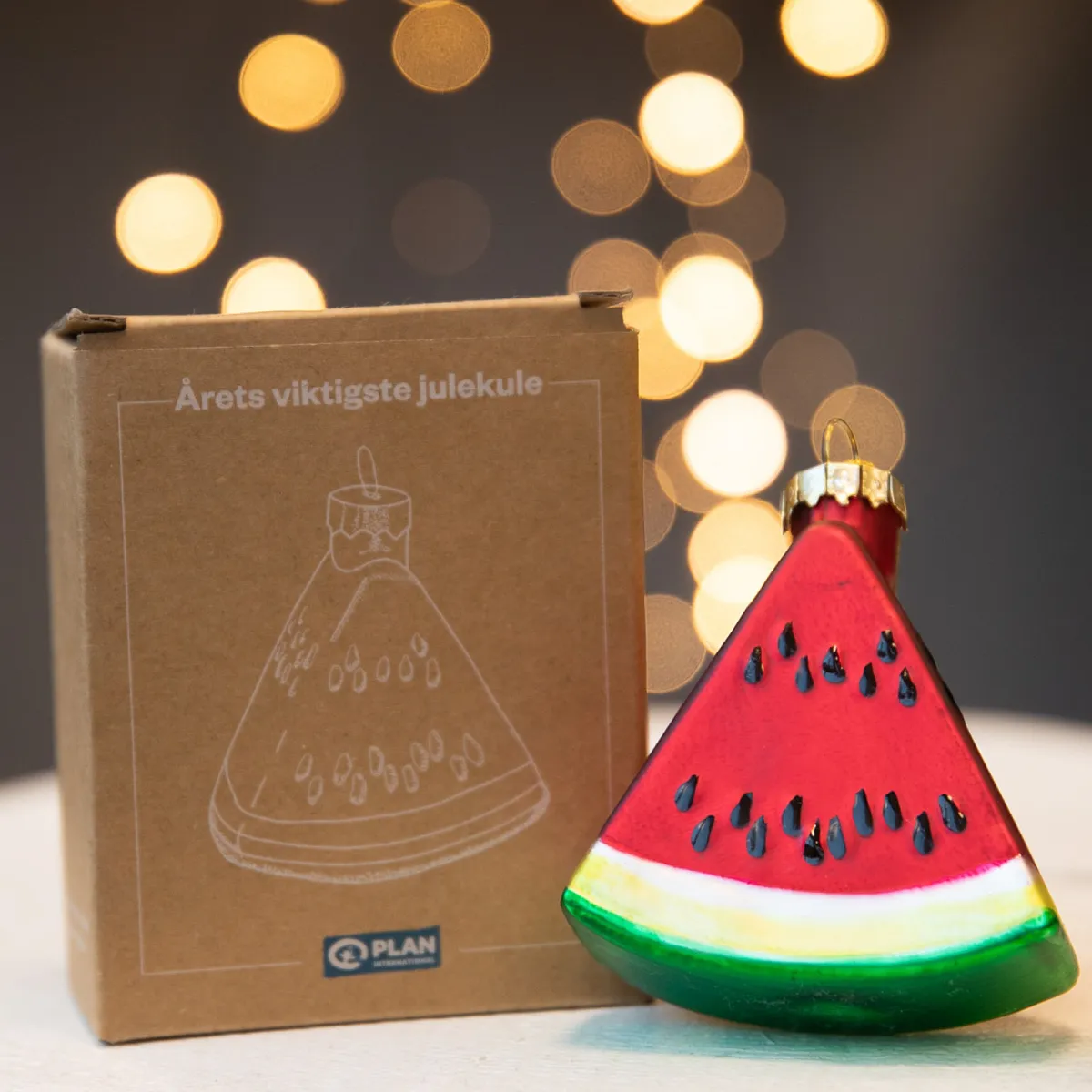 Gaver med mening: Julekule vannmelon. Miljø. Foto.