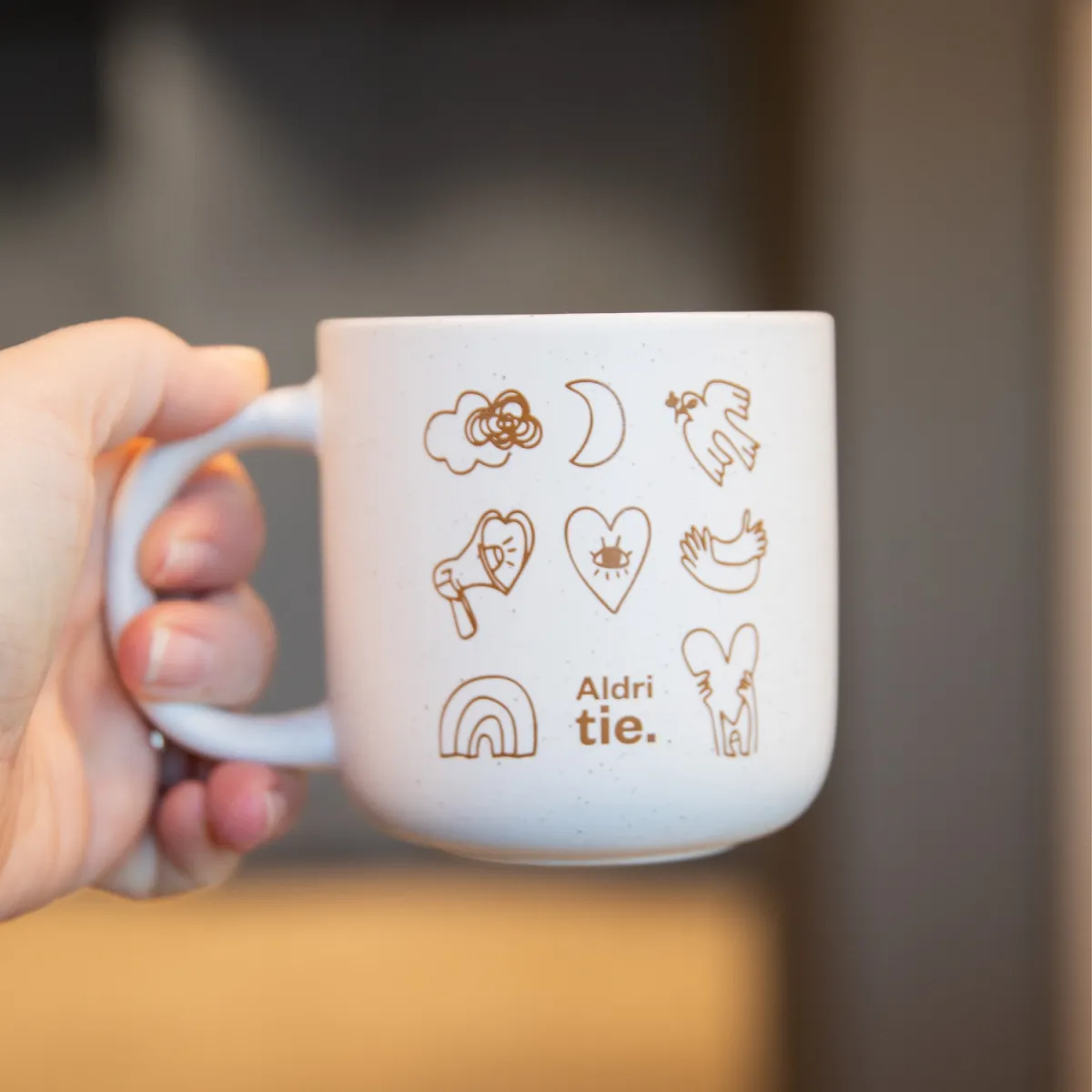 Gaver med mening: Kopp Aldri tie. Miljø.