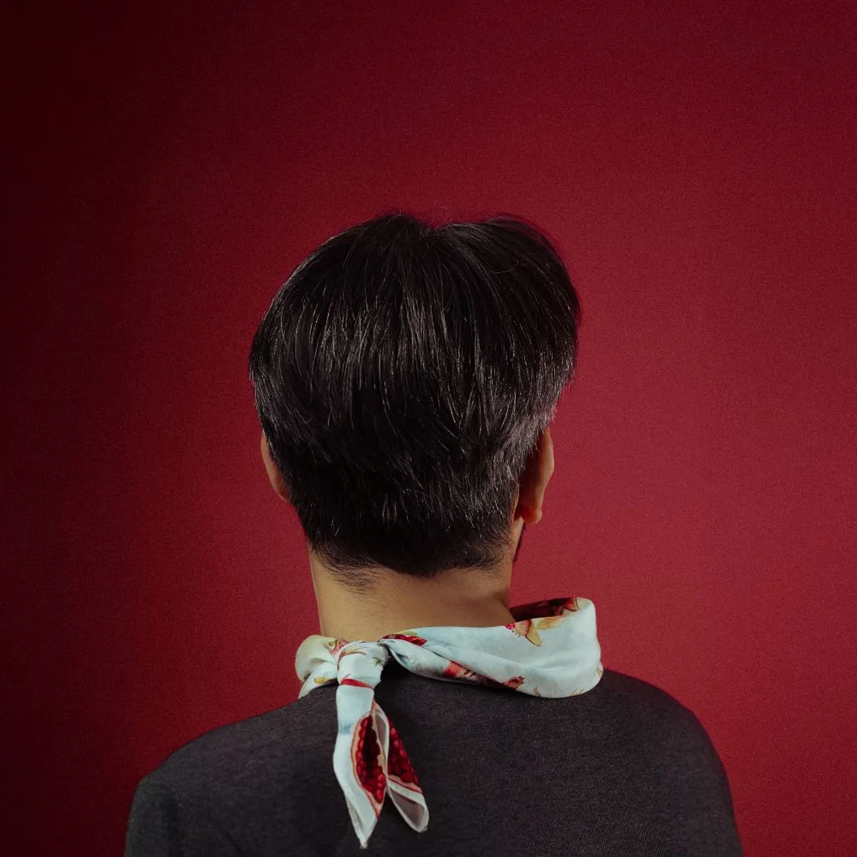 Gaver med mening:  Skjerf "Thea". Miljø. Foto.