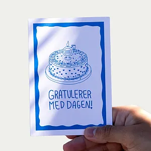 Gaver med mening: Bursdagskort, illustrasjoner og tekst. Lys bakgrunn. Foto.
