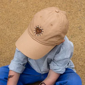 Gaver med mening: Barnecaps, Mamma er sjefen. Miljø. Foto.